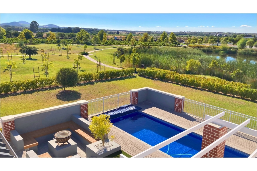 5 Bedroom Property for Sale in Val De Vie Estate Western Cape